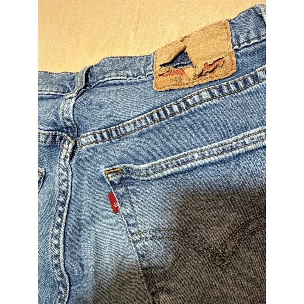 Levis 541 Athletic Taper Jeans Mens 29x30 Blue Medium Wash WaterLess 18181-0550